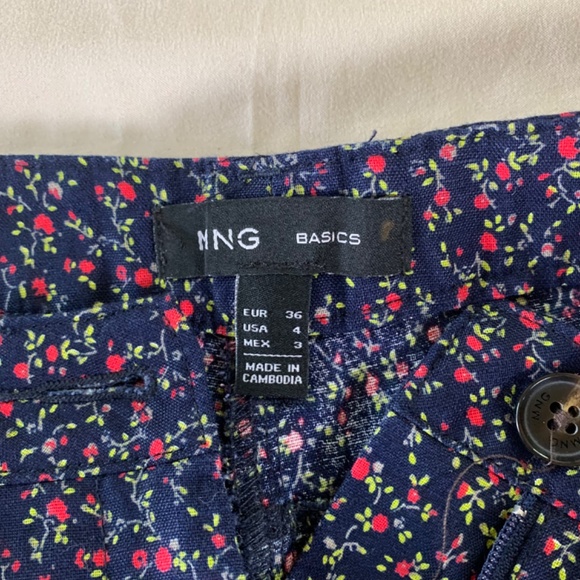 MNG Basics Shorts Women's 4 Blue‎ Floral Linen Blend Beach Outdoors Hot Pants - Picture 3 of 9